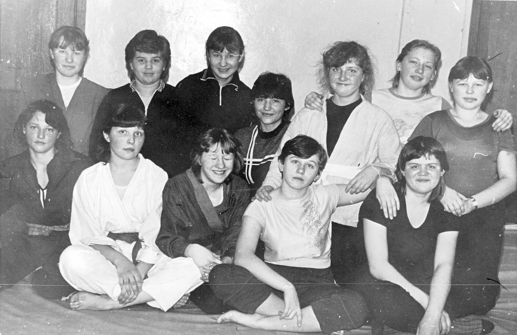 Женская группа дзюдо 1986.jpg